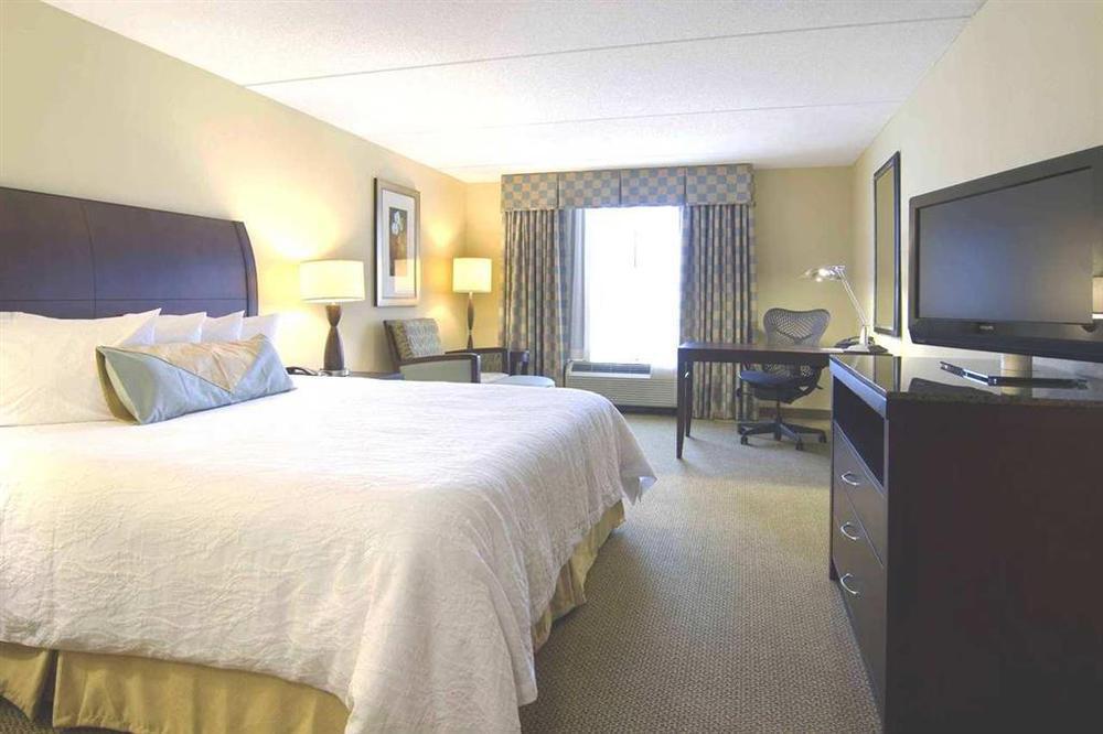 Hilton Garden Inn Waldorf Camera foto