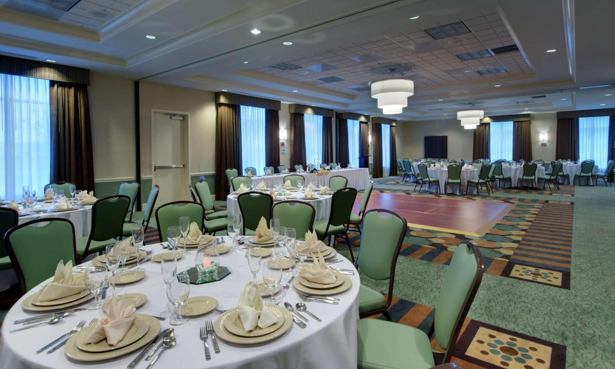 Hilton Garden Inn Waldorf Esterno foto