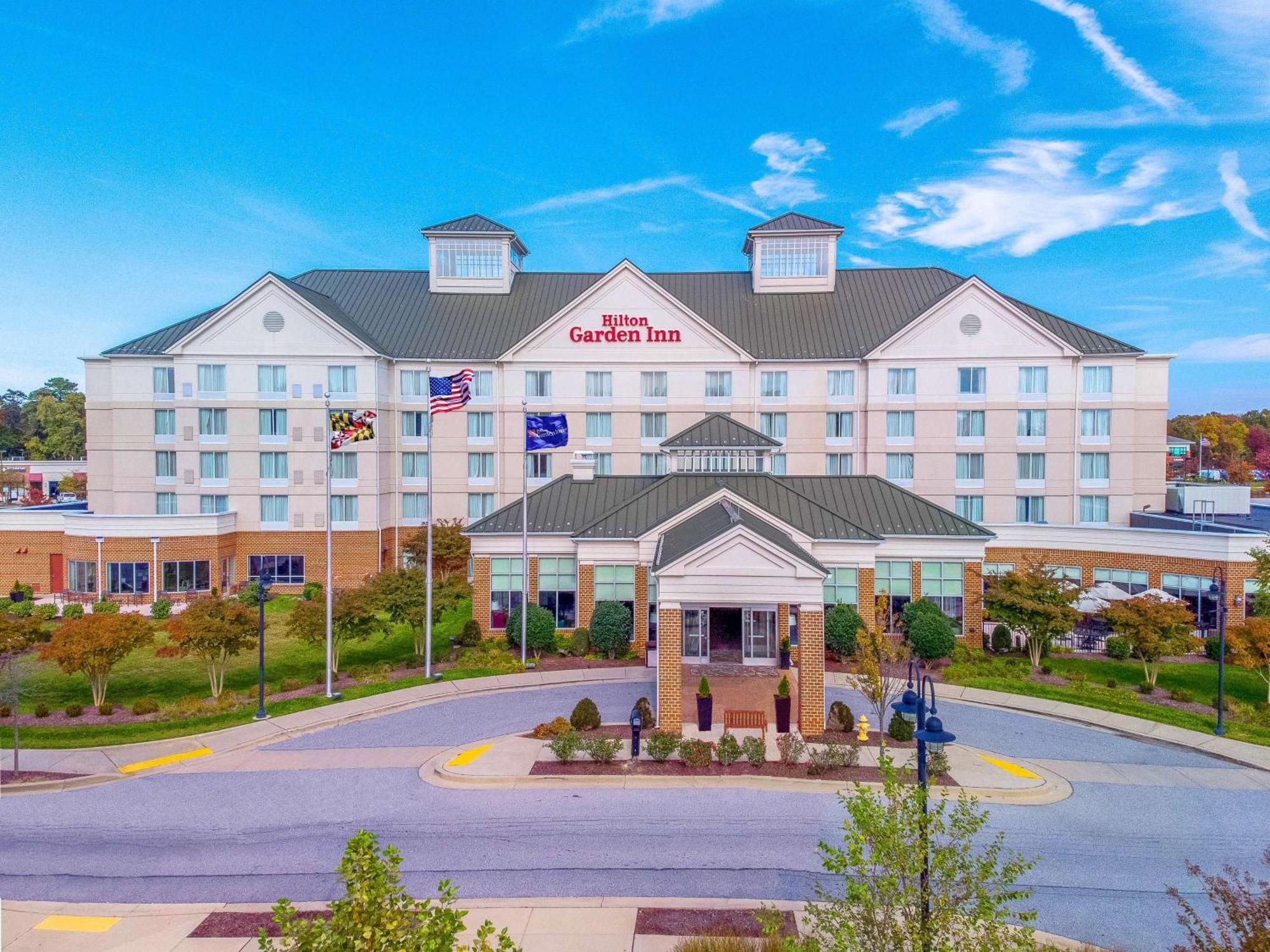 Hilton Garden Inn Waldorf Esterno foto