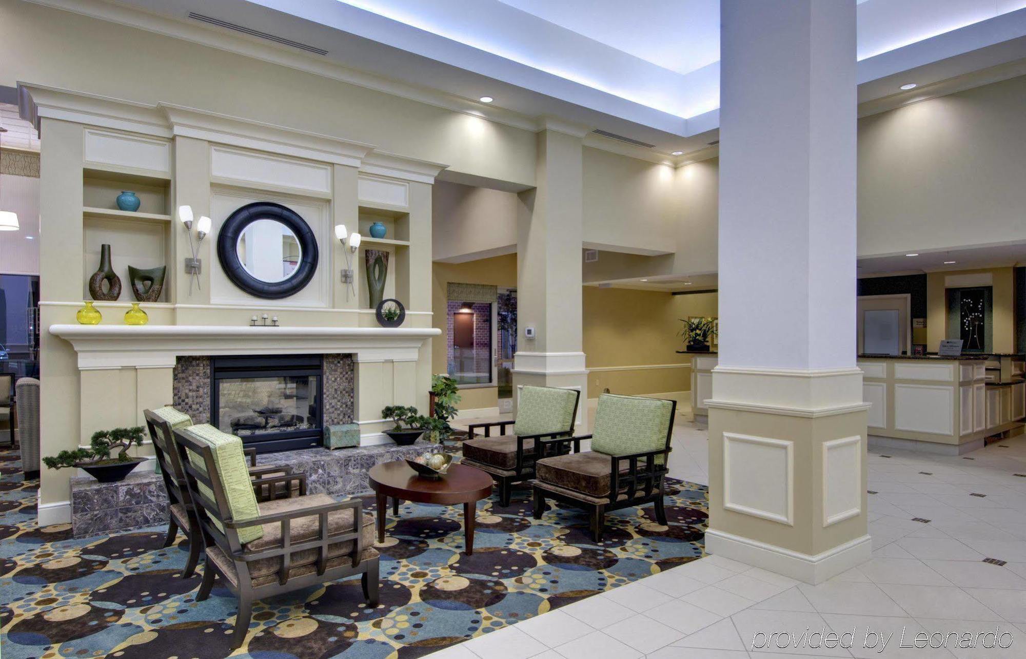 Hilton Garden Inn Waldorf Esterno foto