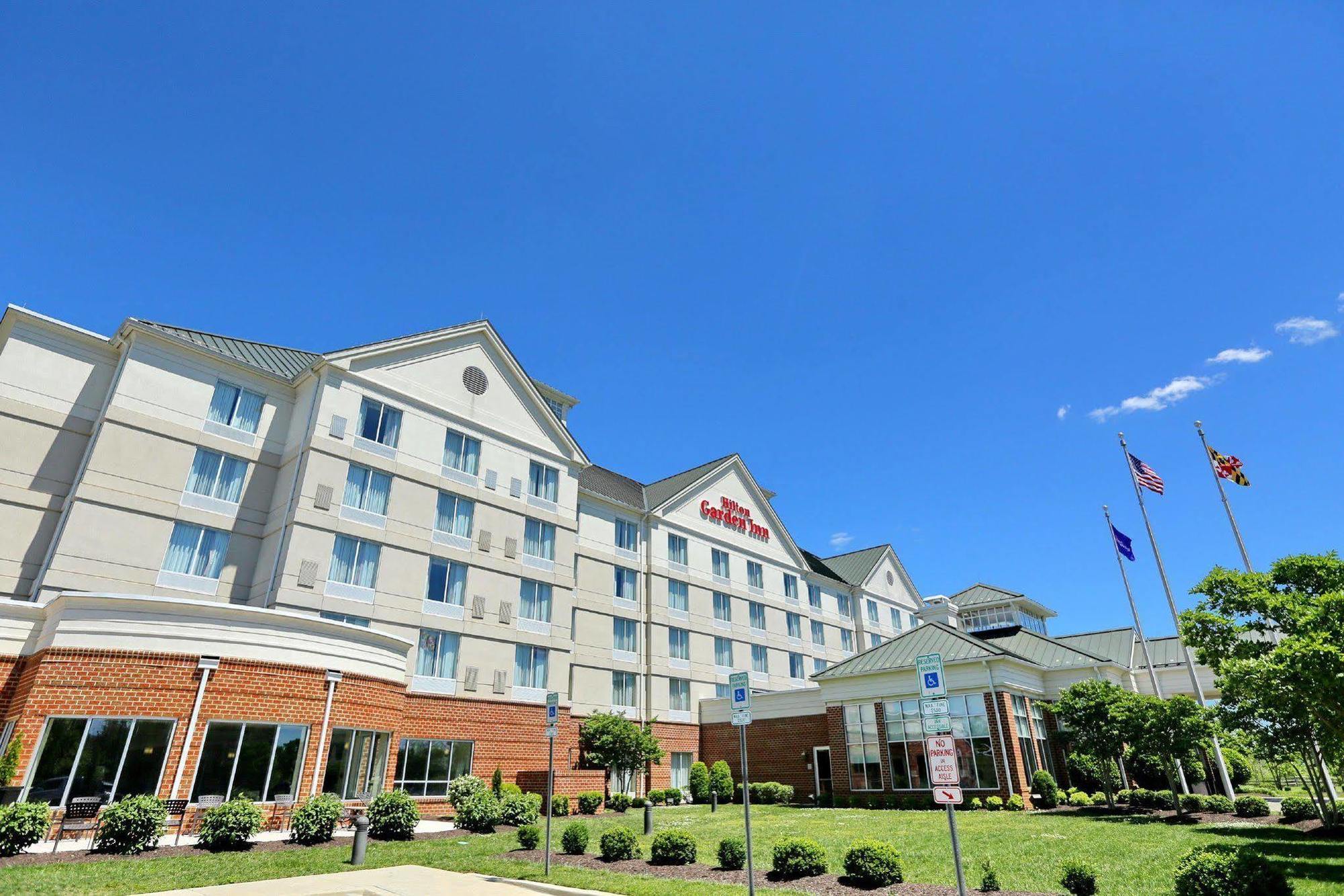 Hilton Garden Inn Waldorf Esterno foto